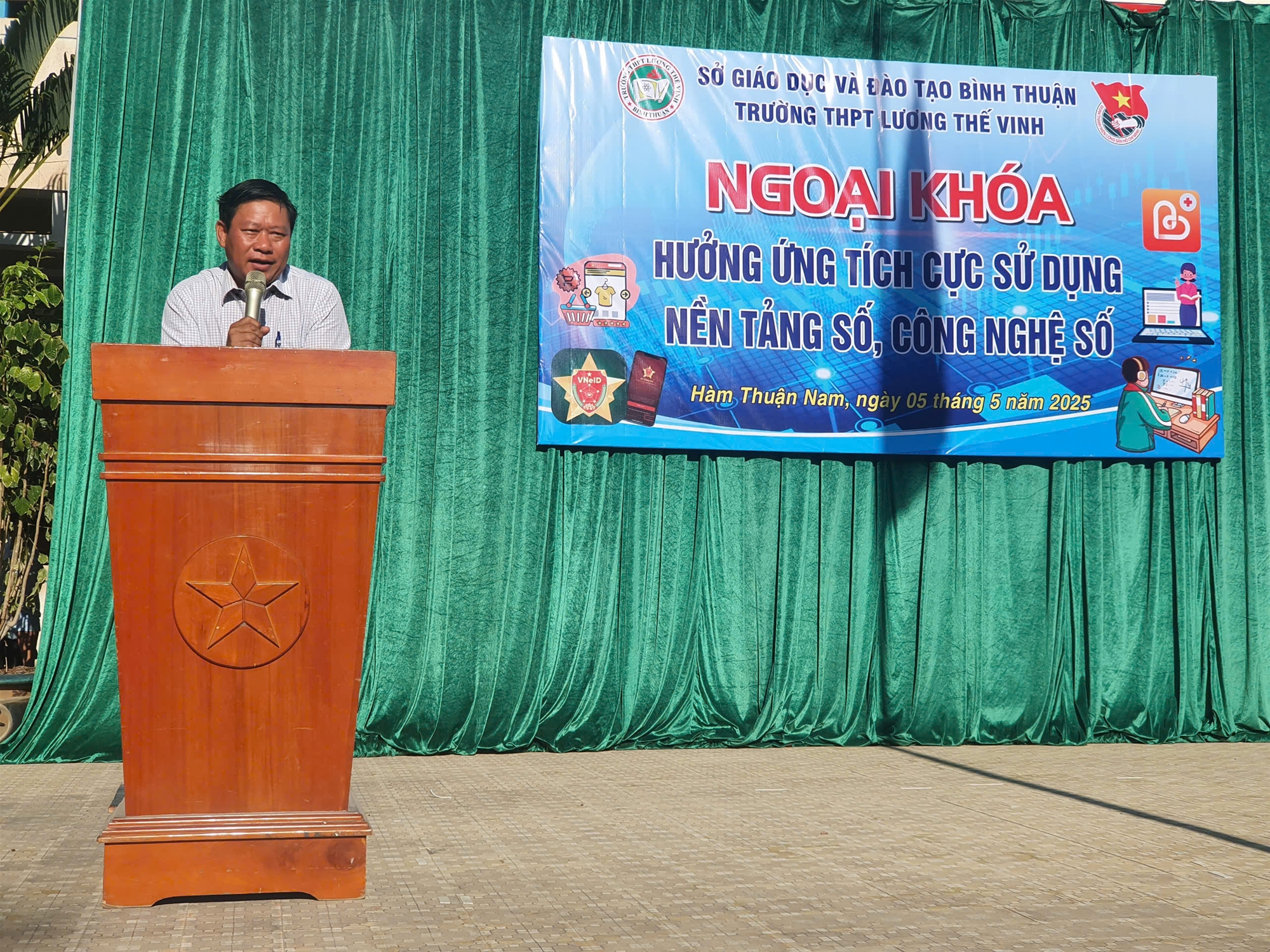 Ngoại khoá hưởng ứng tích cực sử dụng nền tảng số, công nghệ số